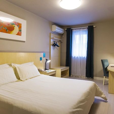 Jinjiang Inn Shanghai Hongqiao Hinge Qixin Road ภายนอก รูปภาพ